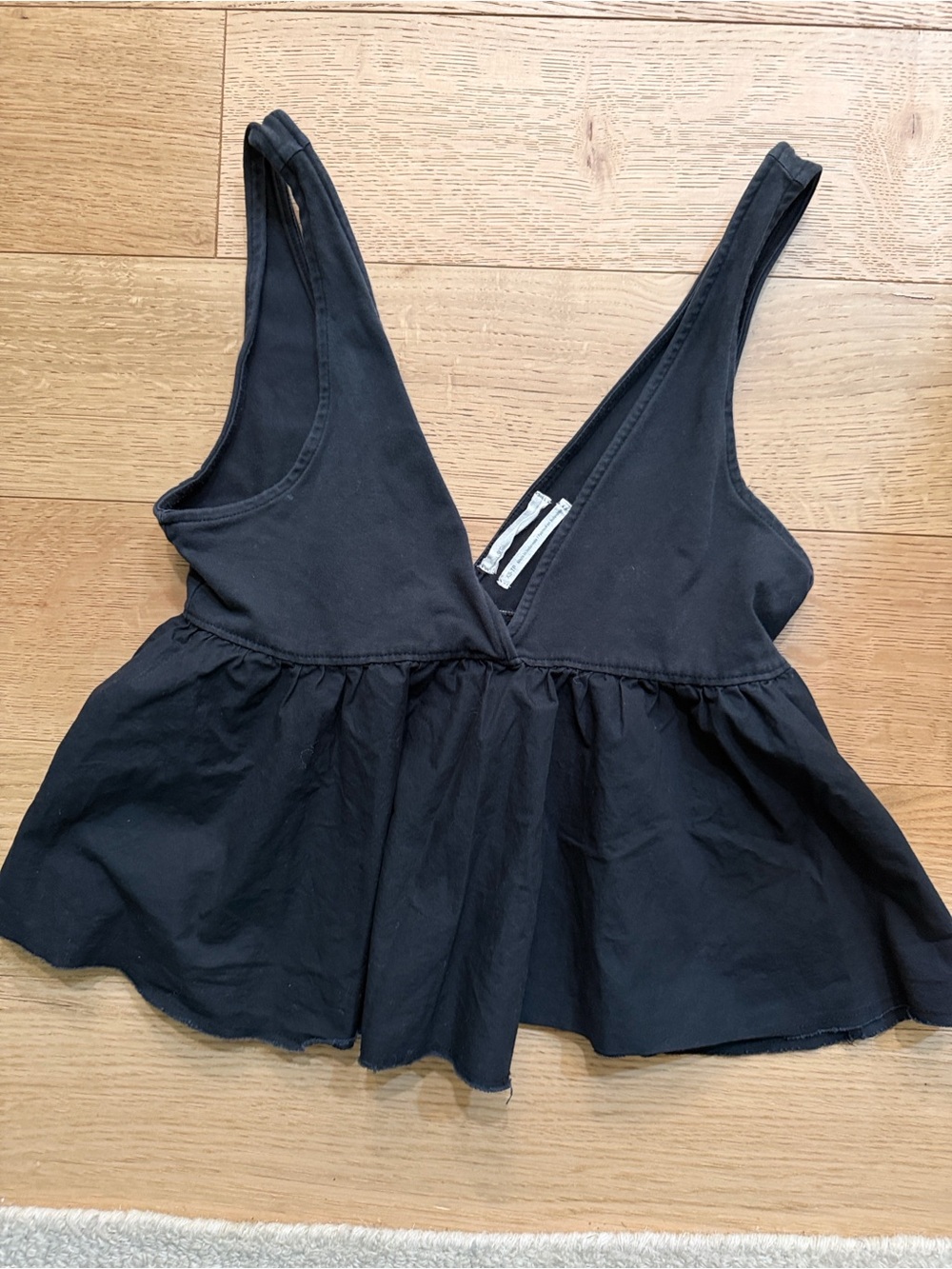 Urban Outfitters cropped black tank top rawish hem size XS